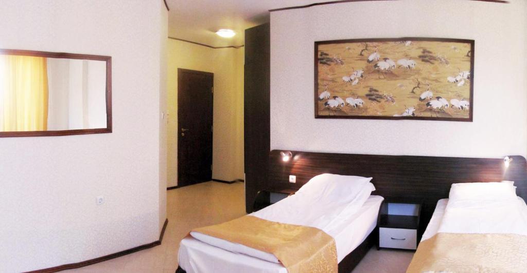 Ambaritsa Hotel Gorna Oryakhovitsa Phòng bức ảnh